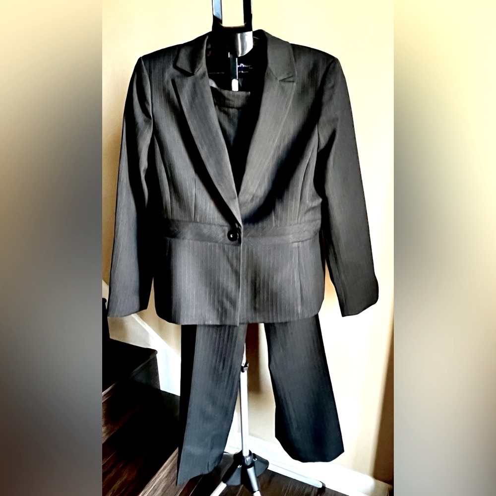 Evan Picone Black Pantsuit